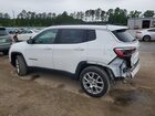 2023 Jeep Compass Latitude Lux Белый vin: 3C4NJDFN0PT561132