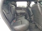 2023 Jeep Compass Latitude Lux Белый vin: 3C4NJDFN0PT561132