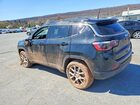 2023 Jeep Compass Latitude Lux Черный vin: 3C4NJDFN8PT517489