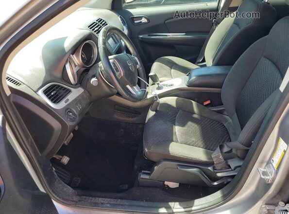 3C4PDCABXJT535491 2018 DODGE JOURNEY Серебряный Вид салона спереди