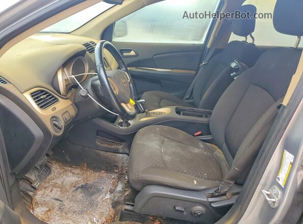 3C4PDCBG3KT869826 2019 DODGE JOURNEY Серебряный Вид салона спереди