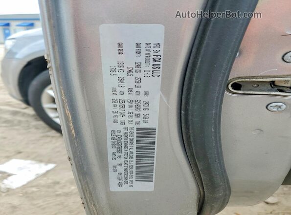 3C4PDCBG3KT869826 2019 DODGE JOURNEY Серебряный Вид наклейки с VIN-кодом