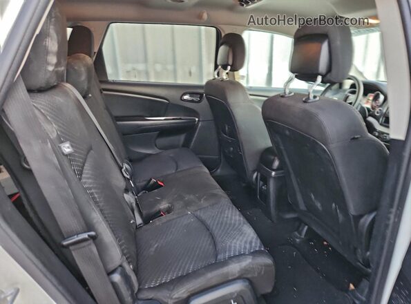 3C4PDCBG5HT510387 2017 DODGE JOURNEY White Widok wnętrza z tyłu
