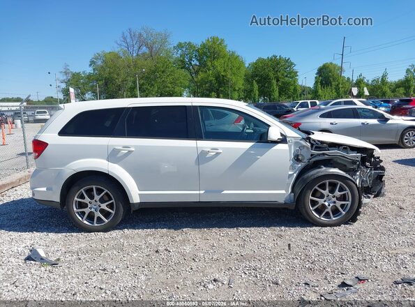 3C4PDCEG9JT379918 2018 DODGE JOURNEY Белый Вид задней части салона