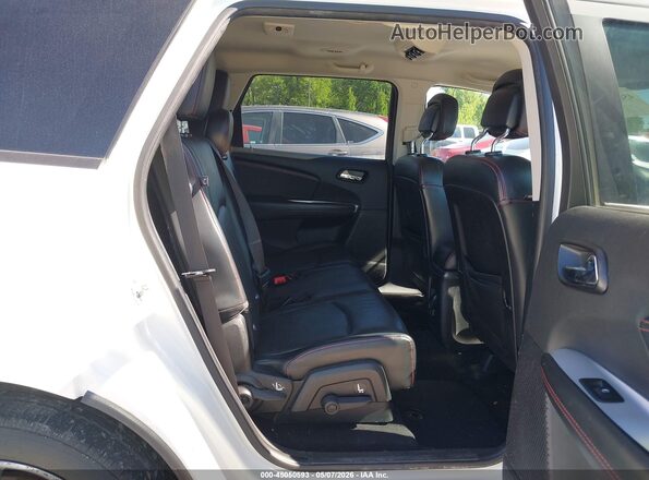 3C4PDCEG9JT379918 2018 DODGE JOURNEY Белый Вид наклейки с VIN-кодом