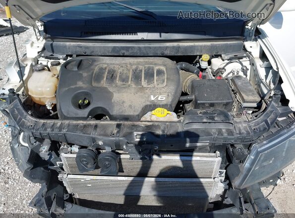 3C4PDCEG9JT379918 2018 DODGE JOURNEY Белый Вид сзади