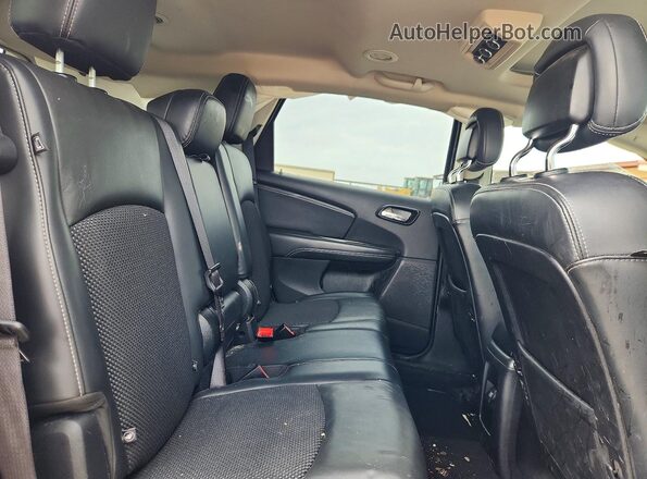 3C4PDCGB9LT266992 2020 DODGE JOURNEY Белый Вид задней части салона