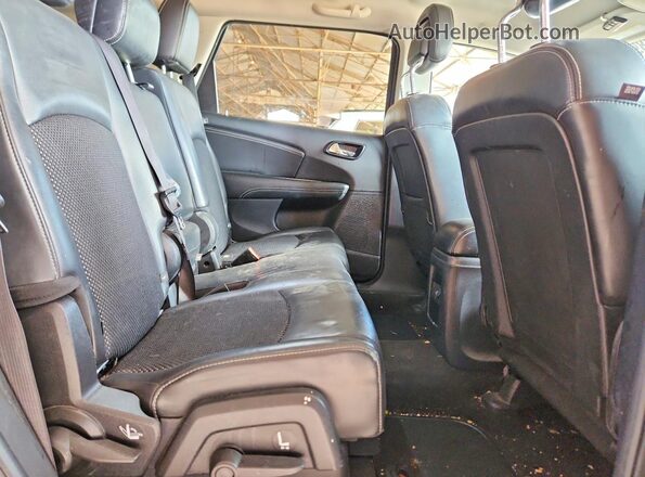 3C4PDCGG0GT195215 2016 DODGE JOURNEY White Rear interior view