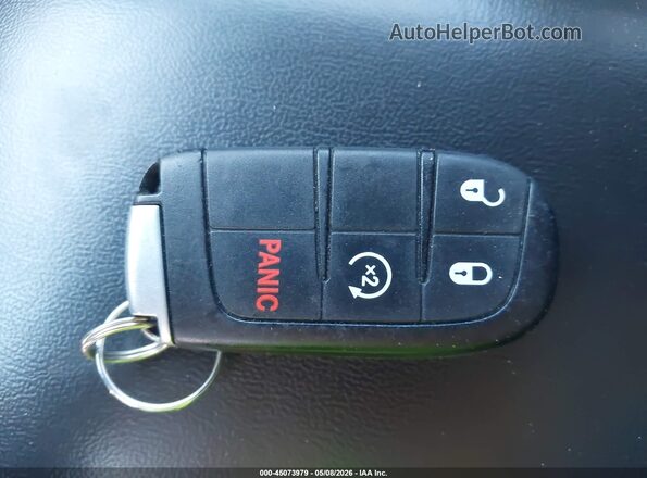 3C4PDCGG0JT505113 2018 DODGE JOURNEY Белый Вид панели приборов