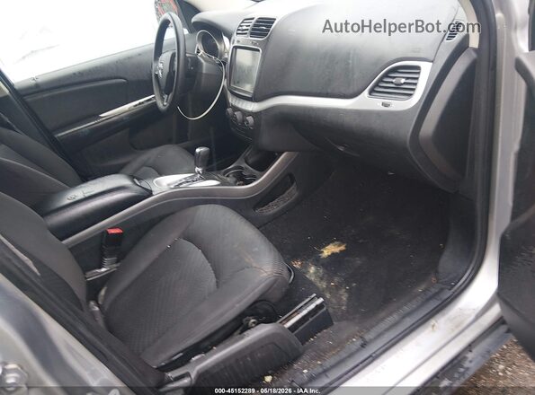 3C4PDDBG0HT577825 2017 DODGE JOURNEY Gray Widok wnętrza z przodu