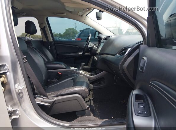 3C4PDDGG1HT574716 2017 DODGE JOURNEY Silver წინა სალონის ხედი