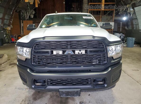 3C63R3CL1NG429071 2022 RAM 3500 Белый Вид спереди