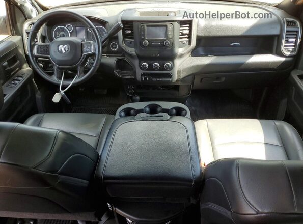 3C63R3GL0NG137986 2022 RAM 3500 Белый Вид панели приборов