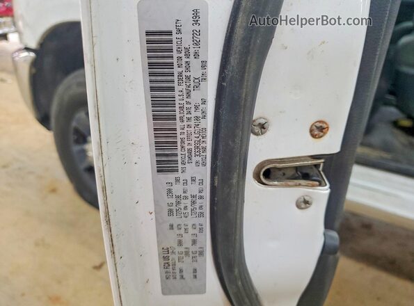 3C63R3GL4JG174100 2018 RAM 3500 Белый Вид подкапотного пространства