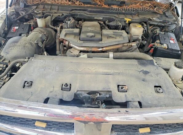 3C63R3GL4JG174100 2018 RAM 3500 Белый Вид задней части салона