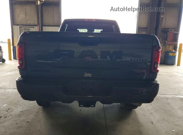 3C63R5DL2SG560242 2025 RAM 2500 Серый Вид сзади