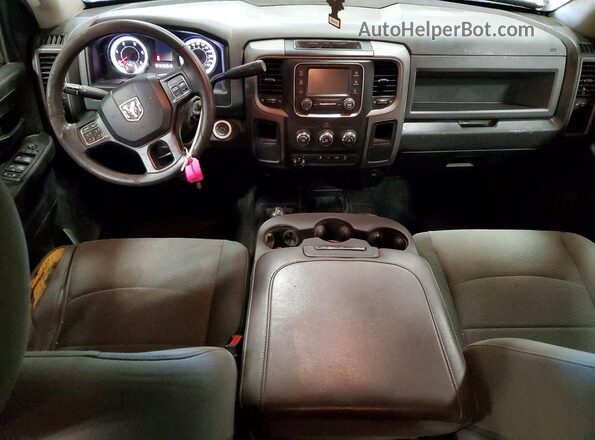 3C63RRGL4JG299410 2018 RAM 3500 White Widok deski rozdzielczej