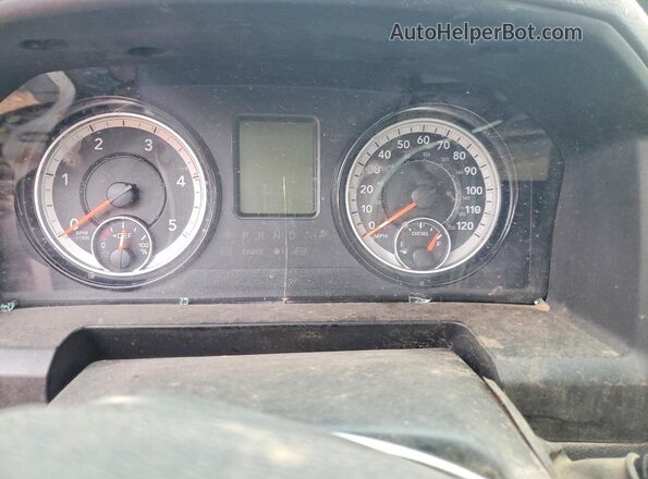 3C63RRGL5JG413141 2018 RAM 3500 Белый Вид щитка приборов