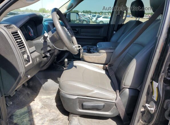 3C63RRGL7JG344761 2018 RAM 3500 Черный Вид салона спереди