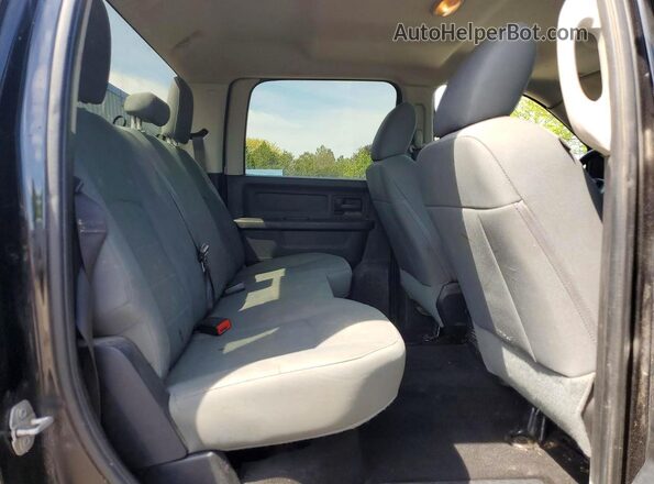 3C63RRGLXGG216247 2016 RAM 3500 Black Rear interior view
