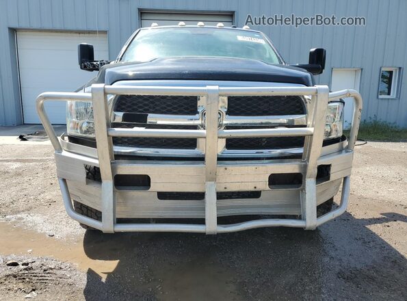 3C63RRGLXGG216247 2016 RAM 3500 Black 360 interior view