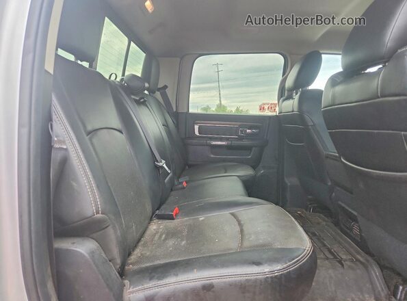 3C63RRJL4GG242593 2016 RAM 3500 Silver Widok tylnych siedzeń