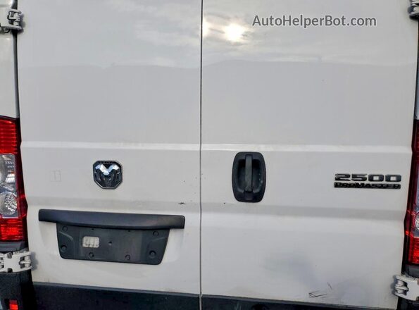 3C6LRVCG8PE551522 2023 RAM PROMASTER White Rear interior view