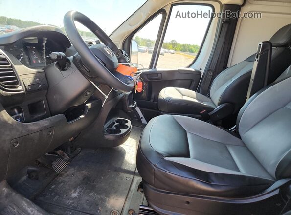 3C6LRVDG9SE507388 2025 RAM PROMASTER Белый Вид салона спереди