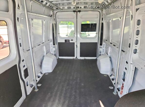 3C6LRVDGXSE519968 2025 RAM PROMASTER White Widok tylnych siedzeń