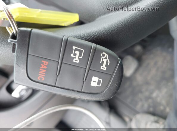 3C6LRVVG9PE603849 2023 RAM PROMASTER 2500 White Առջևի վահանակի տեսք