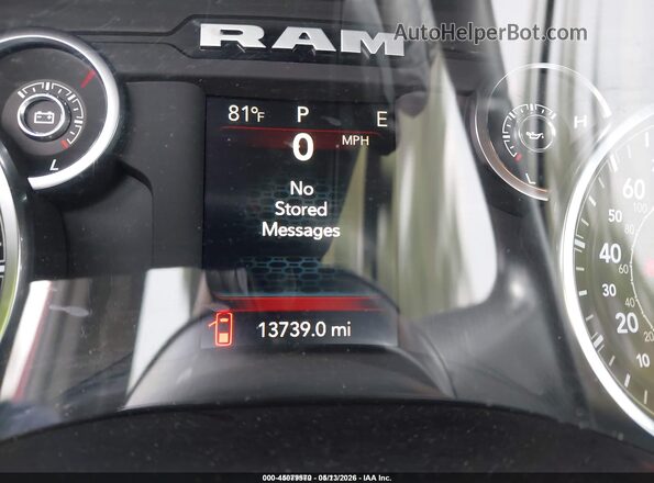 3C6MR5AJ4RG318635 2024 RAM 2500 Красный Вид задних сидений