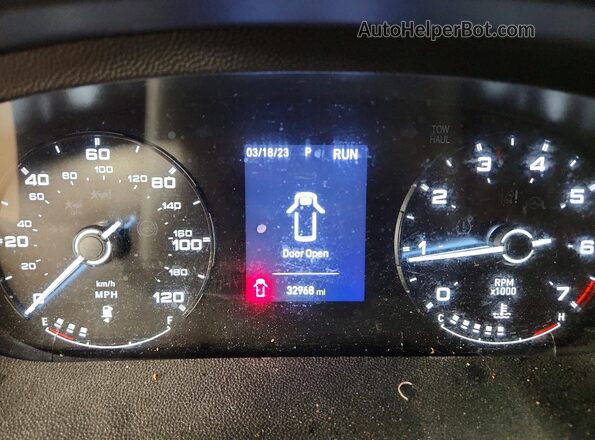 3C6MRVHG2SE548363 2025 RAM PROMASTER Белый Вид щитка приборов