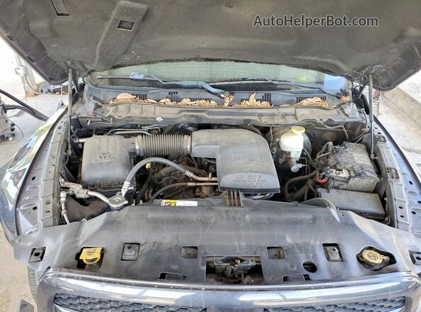 3C6RR6KG2JG195159 2018 RAM 1500 Черный Вид задней части салона