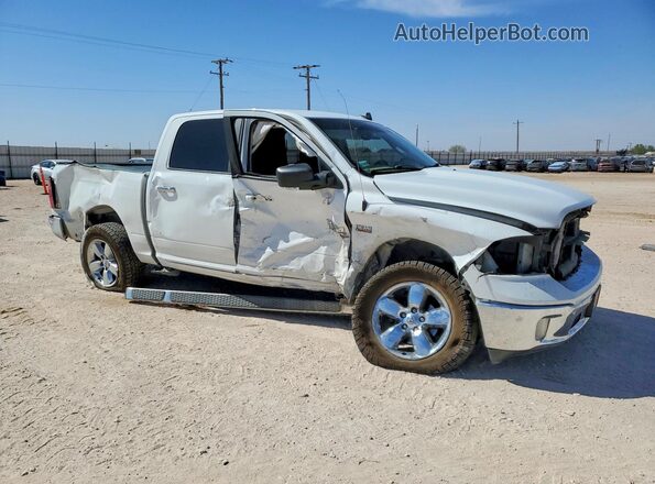 3C6RR6LT6HG790957 2017 RAM 1500 Белый Передняя правая четверть