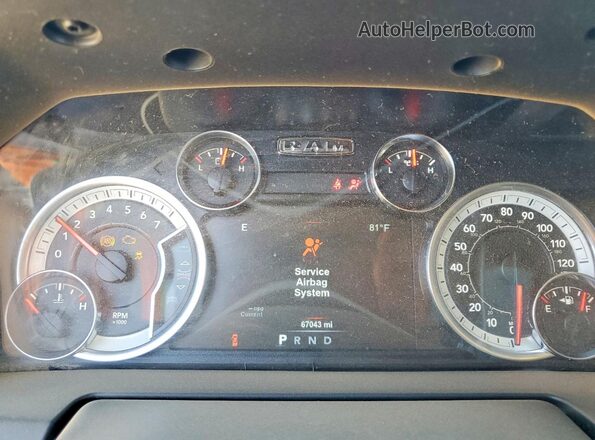 3C6RR6LT6HG790957 2017 RAM 1500 Белый Вид щитка приборов