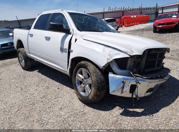 3C6RR6LT9HG712589 2017 RAM 1500 Белый Передняя правая четверть