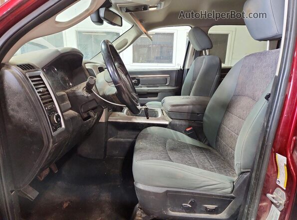 3C6RR7LT5GG195098 2016 RAM 1500 Красный Вид салона спереди