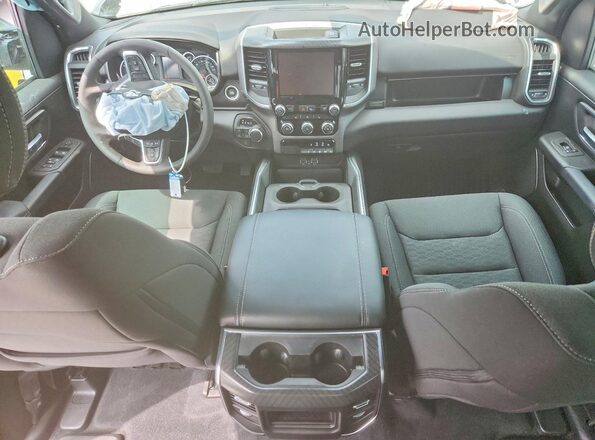 3C6RRFFG5S4152786 2025 RAM 1500 Серый Вид панели приборов