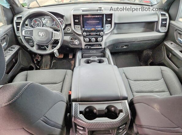 3C6SRFGP1T4155203 2026 RAM 1500 Черный Вид панели приборов