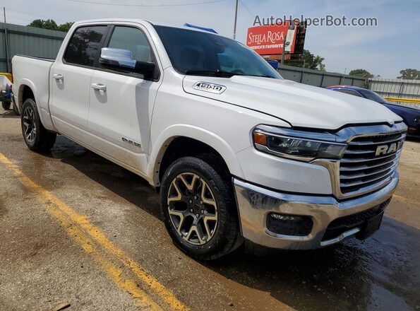 3C6SRFJPXT4180772 2026 RAM 1500 Белый Передняя правая четверть