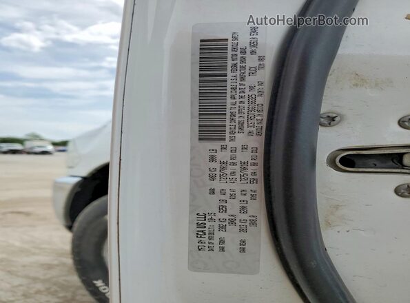 3C6TR5DT9GG166325 2016 RAM 2500 Белый Вид подкапотного пространства
