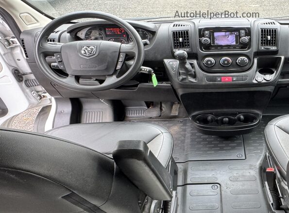 3C6TRVCG7KE562875 2019 RAM PROMASTER 2500 White Вид панелі приладів