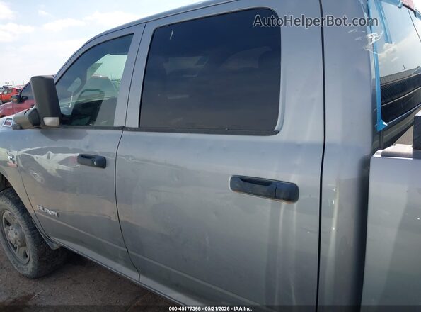 3C6UR5CL3NG411638 2022 RAM 2500 Серебряный Панорамный вид салона 360°