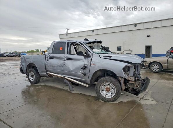 3C6UR5CL5NG401466 2022 RAM 2500 Серебряный Передняя правая четверть