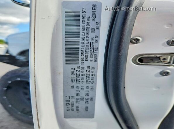 3C6UR5CL9LG123796 2020 RAM 2500 Белый Вид подкапотного пространства
