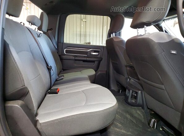 3C6UR5DJ4RG341862 2024 RAM 2500 Черный Вид задних сидений