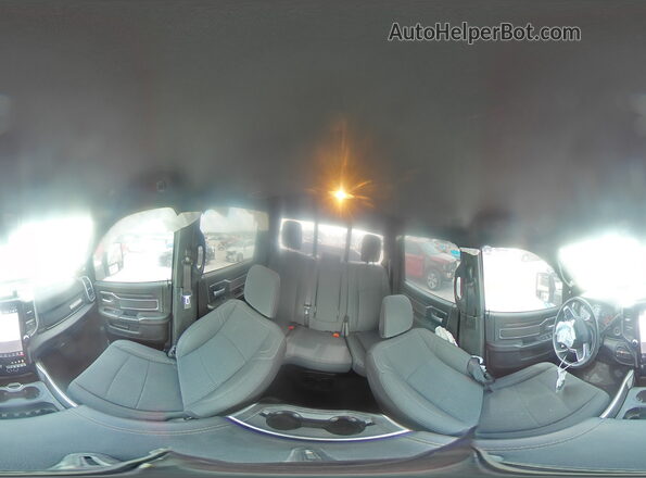 3C6UR5DL1RG330626 2024 RAM 2500 Silver Widok naklejki z numerem VIN