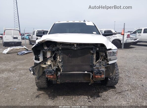 3C6UR5DL2GG247431 2016 RAM 2500 Белый Вид задней части салона