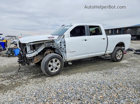 3C6UR5DL2NG201756 2022 RAM 2500 Белый Передняя левая четверть