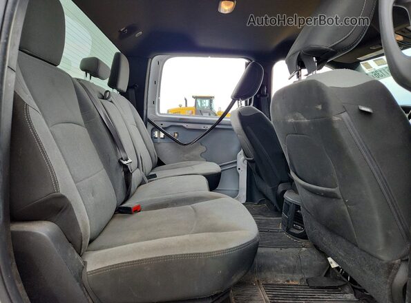 3C6UR5DL2NG201756 2022 RAM 2500 Белый Вид задних сидений